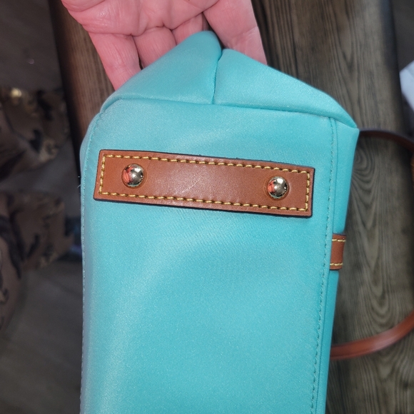 EUC Dooney and Bourke Tote - Picture 5 of 7